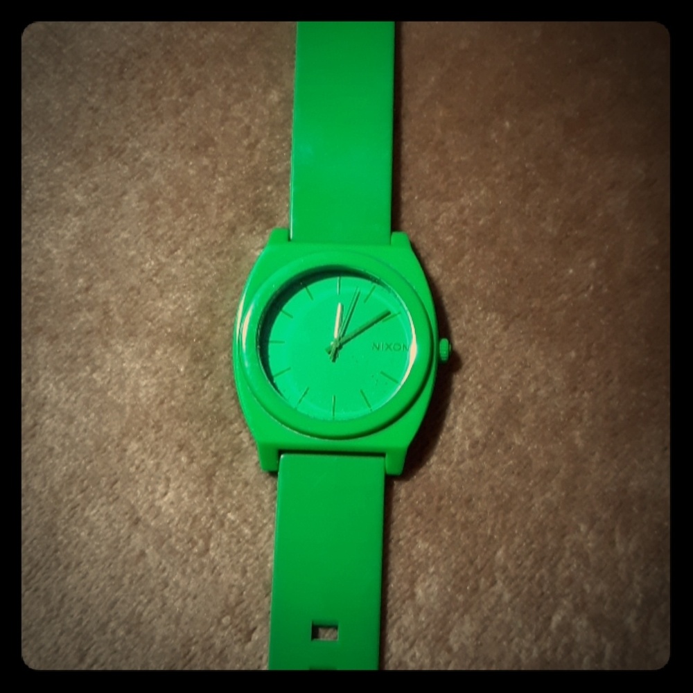 Mens Green Nixon Watch